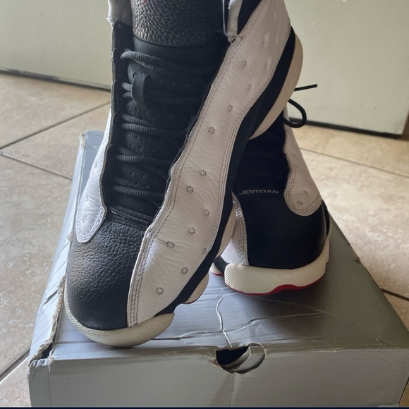 Air Jordan 13 Retro - Picture 3 of 6